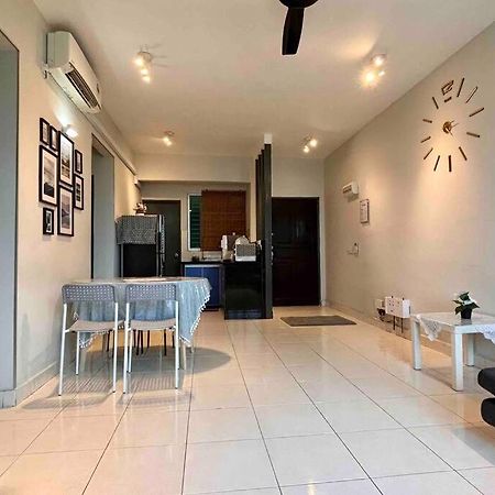 Moderm Spacious 6Pax S Pice Penang Bayan Lepas Exterior foto